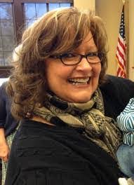 Denise Rust's Instagram, Twitter & Facebook