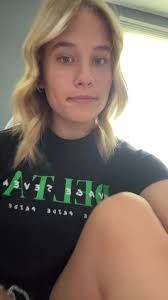 Elise Spicer's Instagram, Twitter & Facebook