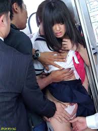 Kotomi Asakura s'occupe d'une bite in xxx scenes