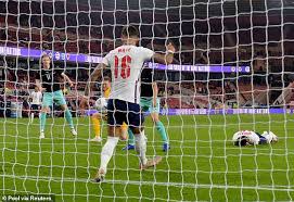 Ve todos los comentarios del partido incluyendo videos destacados, noticias, alineación de los equipos, calificaciones de los. England 1 0 Austria Euro 2020 Warm Up Friendly Bukayo Saka Nets Winner Daily Mail Online