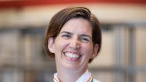 Jessica Bard's Instagram, Twitter & Facebook