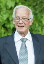 Winston Bates's Instagram, Twitter & Facebook