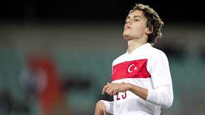 Bursaspor'a veda değil, teşekkür zamanı olduğunu ifade eden genç golcü. Manchester City To Sign Turkey Wonderkid Enes Unal From Bursaspor Eurosport