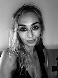 Annie Falconer's Instagram, Twitter & Facebook