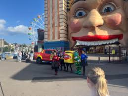 Surprise Encounter with The Wiggles at Luna Park
