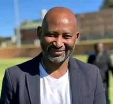 Peter Ndlovu Remembered🙏 by Old Club Huddersfield️⚽️ Town 18 Years On* A  report by the Examiner reported about the impact that was made by former  Warriors striker Peter Ndlovu when he turned