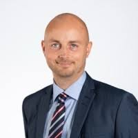 80+ perfiles de «Langhoff»