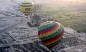 Egypt hot air balloon crash kills 18.! Egypt Balloon Trips Cancelled After Crash Allafrica Com