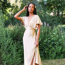 Bring the drama with layers of cascading chiffon. 22 Best Champagne Wedding Dresses Of 2021