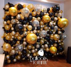 Backdrop Black And Gold Diy Party Decorations Balloons By Tommy On Instagram Black And Gold Deluxe Organic Balloon Wall W In 2020 Black And Gold Party Decorations Black And Gold Balloons Diy Birthday Decorations
