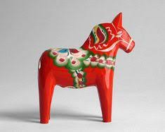 Petite Classique Suedois Rouge En Bois Dalahorse W9 H10cm A 34 35 Port Etsy Dala Horse Horse Decor Horses