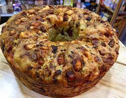 Il casatiello non è altro che la sua variante con uova sode i. Tortano Napoletano La Ricetta Originale Cibovagare