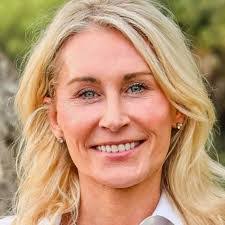 Ashley Thaxton's Instagram, Twitter & Facebook