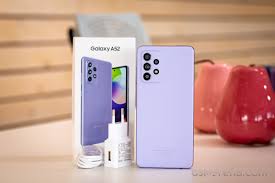Samsung Galaxy A52 in for review ...
