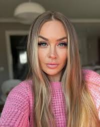 Sofia Buckley's Instagram, Twitter & Facebook