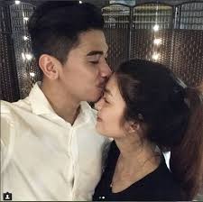 Semalam, majlis resepsi perkahwinan amar baharin dan amyra rosli berlangsung dengan cukup meriah sekali. Selamat Ulang Tahun Pertama Perkahwinan Amar Baharin Dan Amyra Rosli Prebiu Com