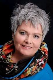 Do you want to see the new haircut ? Put YES 🤩😍