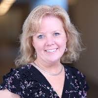 Maureen Gunderson's Instagram, Twitter & Facebook