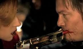 Ustadz Bernard: Hina Kristen, Salib Ada di Atas Kemaluan Lady Gaga