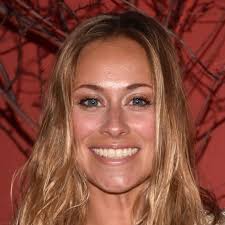 Single By Contract (2010)