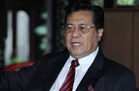 According to convention, the menteri besar is the leader of the majority party or largest coalition party of the selangor state legislative assembly. Khalid Ibrahim Biodata Siapa Bekas Menteri Besar Selangor
