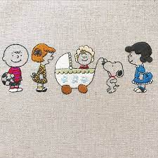 来月4人目の赤ちゃんがお生まれになる方からオーダーいただきました みんなスクスクと snoopy peanuts handembroidery embroidery charliebrown スヌーピー ピーナッツ 刺繍 チャーリーブラ スヌーピー 書き方 刺繍 図案 スヌーピー 愛