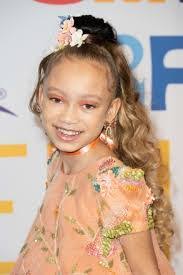 Vivian Watson's Instagram, Twitter & Facebook