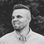 Seth Fay's Instagram, Twitter & Facebook