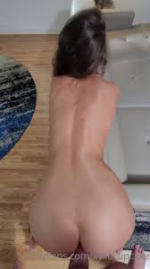 Kylie Cupcake Levels 2 vibe tease clit pulsing close