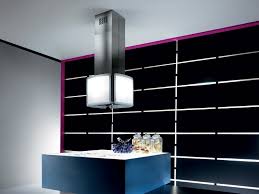 Hotte Decorative Design Comme Un Point Focal Dans La Cuisine