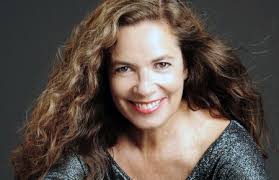 She was born in the recoleta neighbourhood of buenos aires, argentina, the daughter of iván mihanovich, a polo player of croatian descent, and mónica cahen d'anvers. Contratar A Sandra Mihanovich Espectaculos Music Contrataciones De Artistas