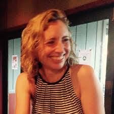 Courtney Bott's Instagram, Twitter & Facebook