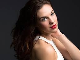 Kayla Gregg's Instagram, Twitter & Facebook