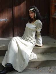 Here is pictures about of hochzeitskleider in d sseldorf. 13 Elfenkleider Ideen Brautmode Kleider Braute