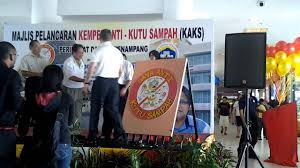 Ahad, 6 februari 2011 masa : Gimmick Pelancaran Kaks Penampang Youtube