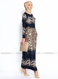 Leopar Desenli Elbise Lacivert Refka Elbise Moda Stilleri Basortusu Modasi