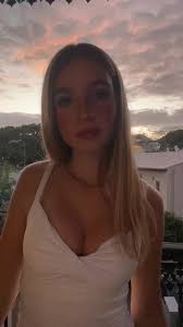 marlow (@marlowbabarczy)