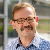 100+ perfiles de «Schwarzbeck»