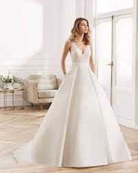 Verkaufe nagelneues brautkleid der marke elizabeth in blush + schleier + glitzertüll. Pin Auf Vestidos
