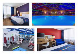 There are 895 sleeping rooms in the hotel. Park Inn By Radisson Hotel Conference Centre London Heathrow