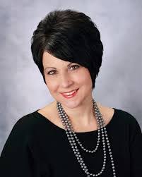 Carmela Walsh's Instagram, Twitter & Facebook