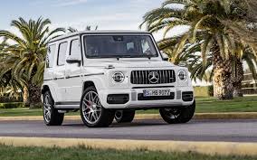 Download Wallpapers Mercedes Benz Amg G63 Street 4k 2019 Cars White Gelendvagen New Cars Suvs Mercedes G Class German Cars Mercedes Gelendvagen Besthq Mercedes Benz Suv Mercedes G Wagon Benz G Class