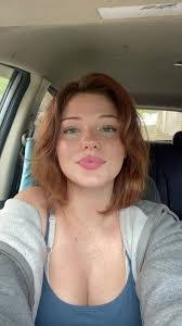 Hallie Spence's Instagram, Twitter & Facebook