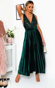 Choose from any of long or short emerald green dresses we have in stock and ready to ship. Green Wedding Guest Dresses Emerald Green Wedding Guest Dresses Ikrush