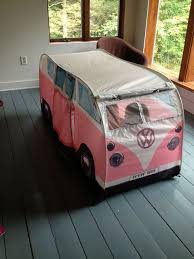Osvaldo Cadet Clemente And Katie Schmeltzer White Need This For Their Future Daughter Combi Vw Combi Deco