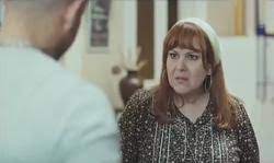 قدمها الفنان نور الدمرداش للمسرح وهي متزوجة من الفنان الكوميدي سمير غانم بعد أول لقاء في مسرحيتهم أهلا يادكتور، وتمتاز دلال عبدالعزيز بخفة دمها وحركتها ومثلت العديد من المسلسلات ومن أهم مسلسلاتها حديث. ØµÙˆØ±Ø© 9 Ù…Ù† ÙÙŠÙ„Ù… Ù„Ø§ ØªØ±Ø§Ø¬ Ø¹ ÙˆÙ„Ø§ Ø§Ø³ØªØ³Ù„Ø§Ù… Ø§Ù„Ù‚Ø¨Ø¶Ø© Ø§Ù„Ø¯Ø§Ù…ÙŠØ© Ø£Ø­Ù…Ø¯ Ù…ÙƒÙŠ Ù…Ø­Ù…Ø¯ Ø³Ù„Ø§Ù… 1 Ø§Ù„Ø¯Ù‡Ù„ÙŠØ² Ù‚Ø§Ø¹Ø¯Ø© Ø¨ÙŠØ§Ù†Ø§Øª Ø§Ù„Ø³ÙŠÙ†Ù…Ø§ Ø§Ù„Ù…ØµØ±ÙŠØ© ÙˆØ§Ù„ÙÙ†Ø§Ù†ÙŠÙ†