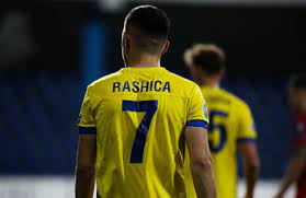 Player stats of milot rashica (sv werder bremen) goals assists matches played all performance data. Kosovan Football On Twitter Kosovo S Most Expensive Players Milot Rashica 20 0m Vedat Muriqi 8 0m Valon Berisha 7 0m Florent Hadergjonaj 7 0m Arber Zeneli