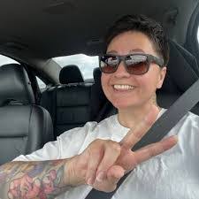 Laura Kerkhoff's Instagram, Twitter & Facebook