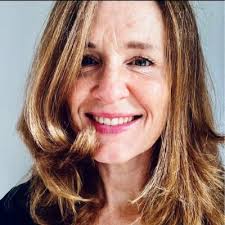 Photographing your peers is always a bit nerve-racking — especially when  it's someone with as illustrious a career as Arthur Edwards. It was an  honour to be commissioned to photograph Arthur, and… |