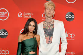 Прекрасная меган фокс, megan fox. Megan Fox Wishes Machine Gun Kelly Happy Birthday Billboard